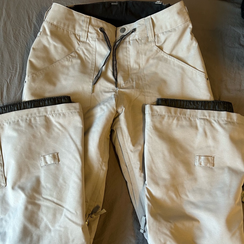 Light Grey Roxy snowboarding pants